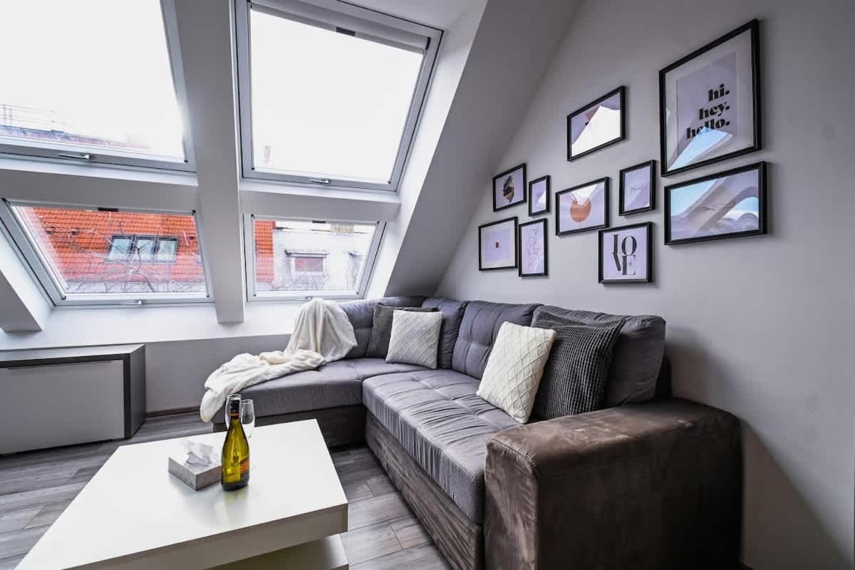 Luxury Loft Modern And Elegant Apartmán